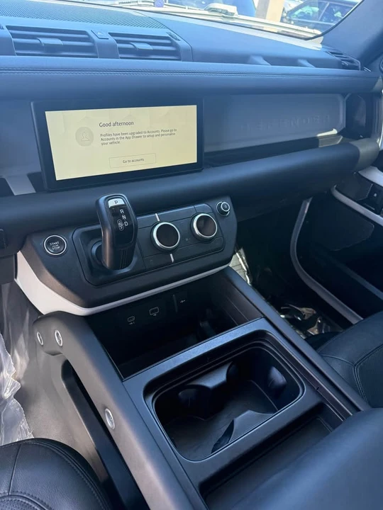 2024 Land Rover Defender L663 - Image 5 of 11