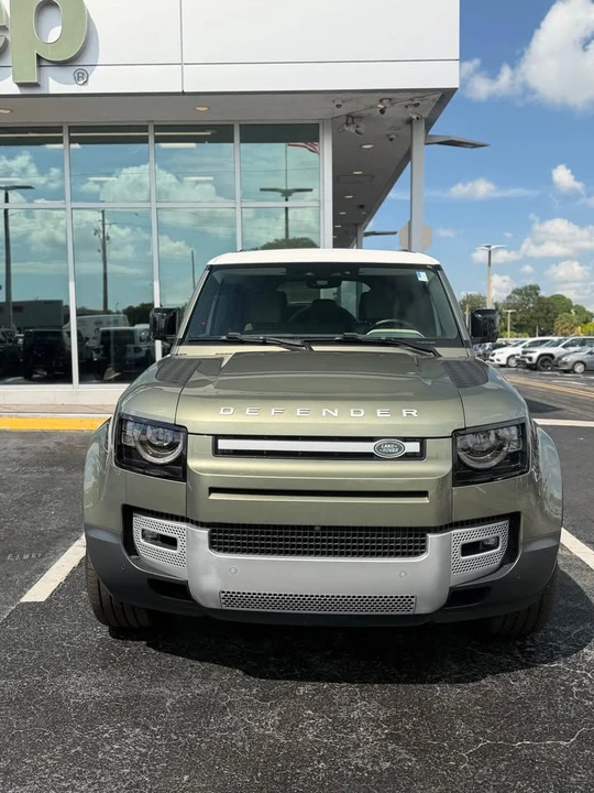 2024 Land Rover Defender L663 - Image 3 of 13