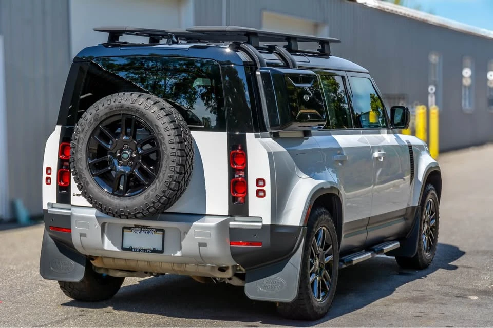 2024 Land Rover Defender L663 - Image 2 of 7