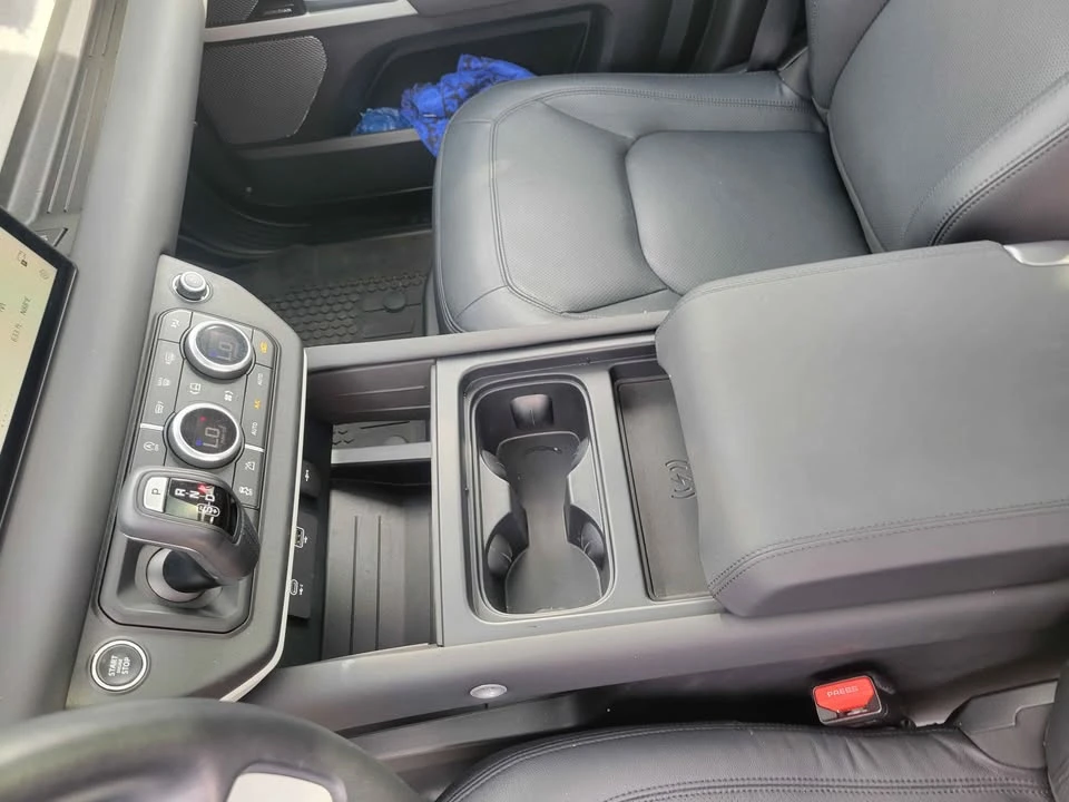 2024 Land Rover Defender L663 - Image 15 of 20