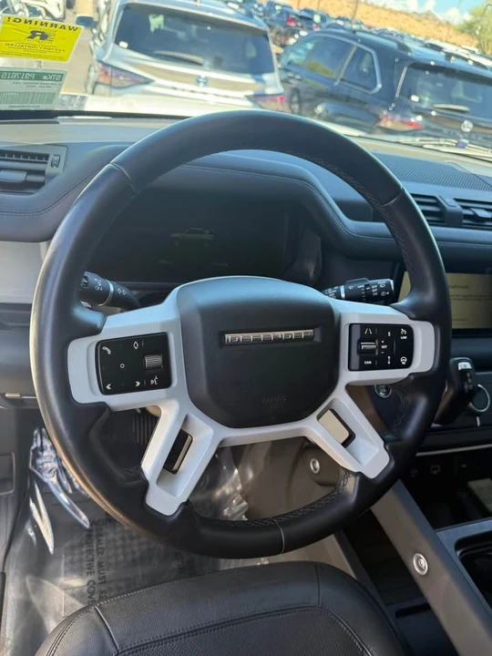 2024 Land Rover Defender L663 - Image 4 of 11