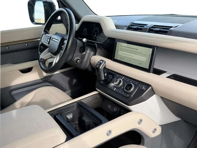 2024 Land Rover Defender L663 - Image 16 of 31