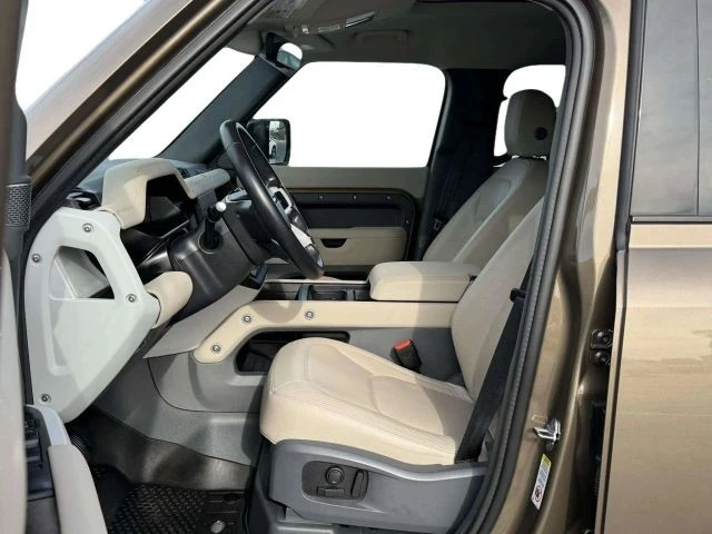 2024 Land Rover Defender L663 - Image 18 of 31
