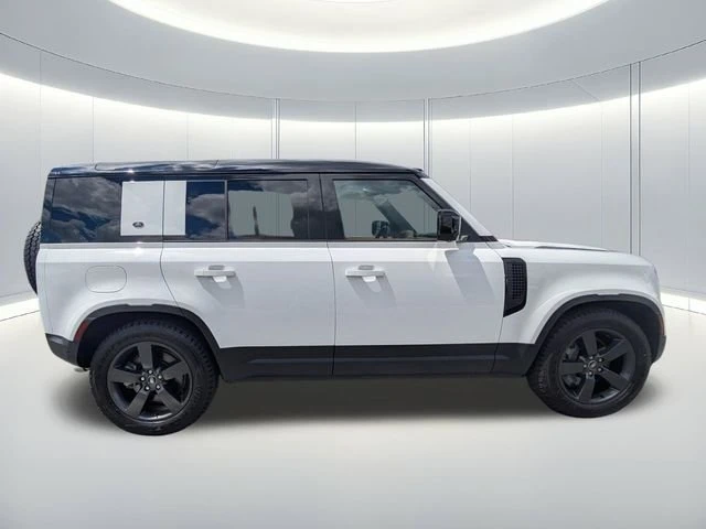 2024 Land Rover Defender L663 - Image 7 of 18