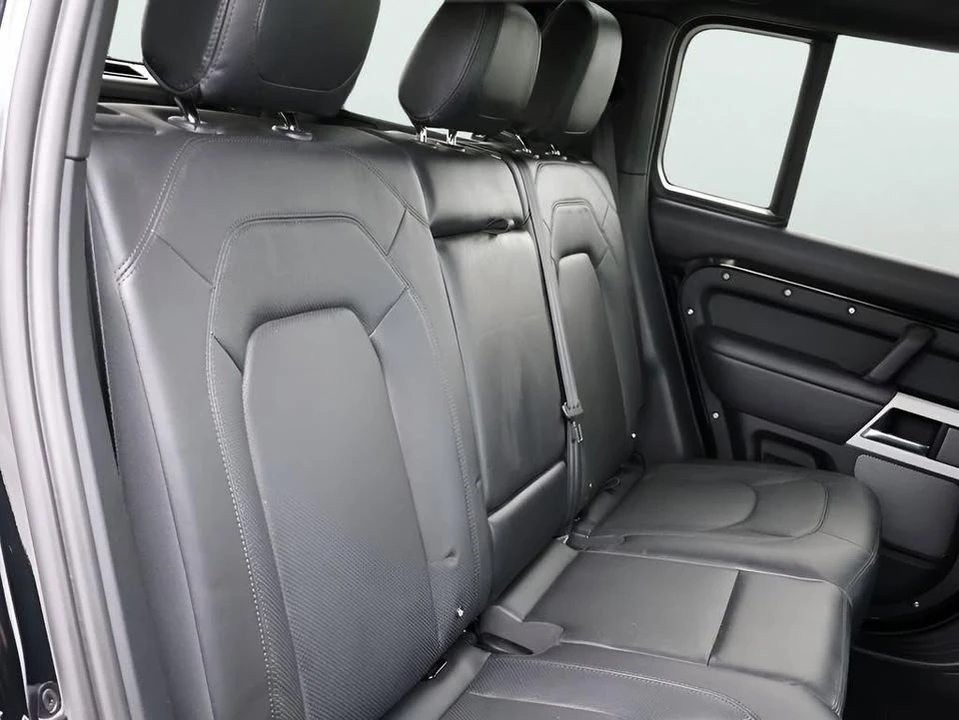 2024 Land Rover Defender L663 - Image 12 of 20