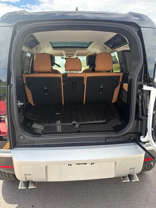 2024 Land Rover Defender L663 - Image 11 of 11
