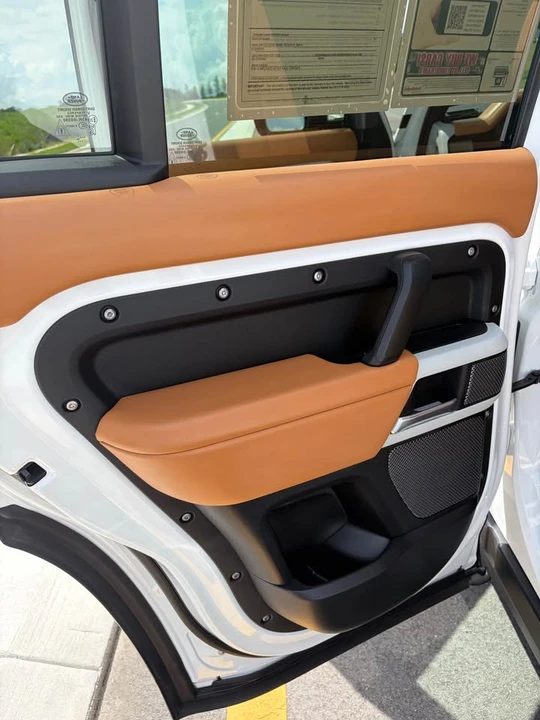 2024 Land Rover Defender L663 - Image 5 of 11