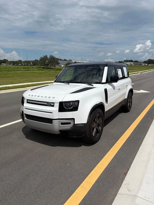 2024 Land Rover Defender L663 - Image 4 of 11