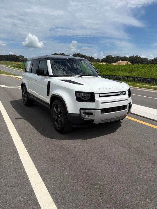 2024 Land Rover Defender L663 - Image 2 of 11