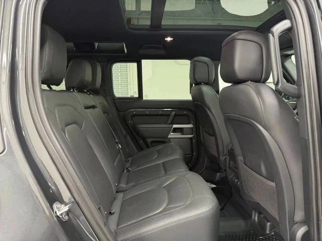 2024 Land Rover Defender L663 - Image 17 of 31