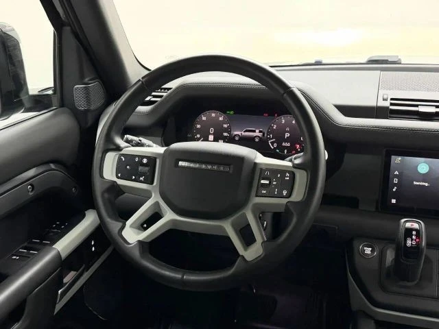 2024 Land Rover Defender L663 - Image 28 of 31