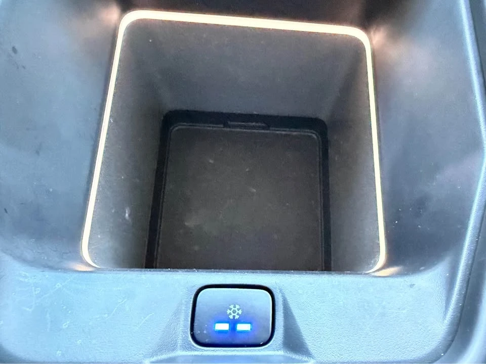 2024 Land Rover Defender L663 - Image 16 of 17