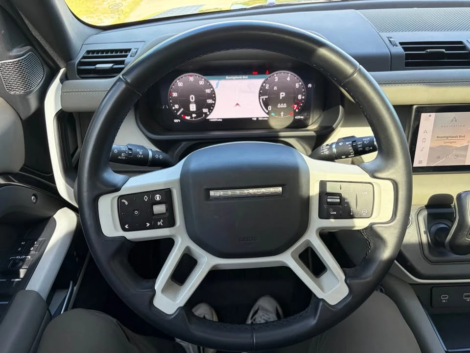 2024 Land Rover Defender L663 - Image 11 of 17