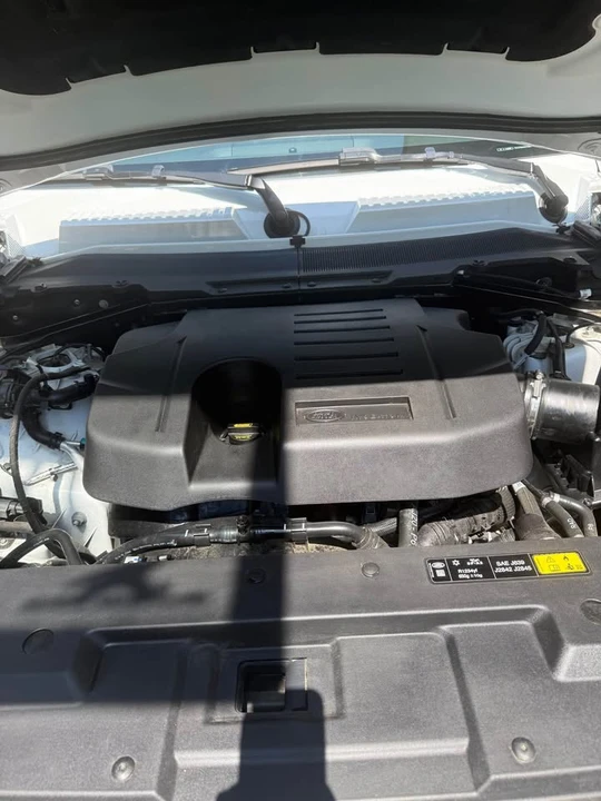 2024 Land Rover Defender L663 - Image 7 of 8
