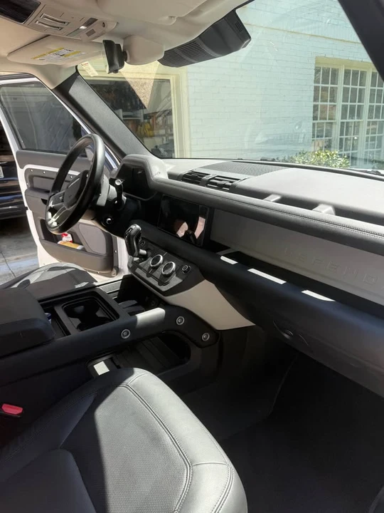 2024 Land Rover Defender L663 - Image 5 of 8