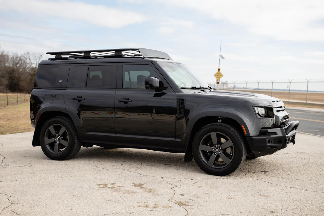 2024 Land Rover Defender L663 - Image 14 of 21