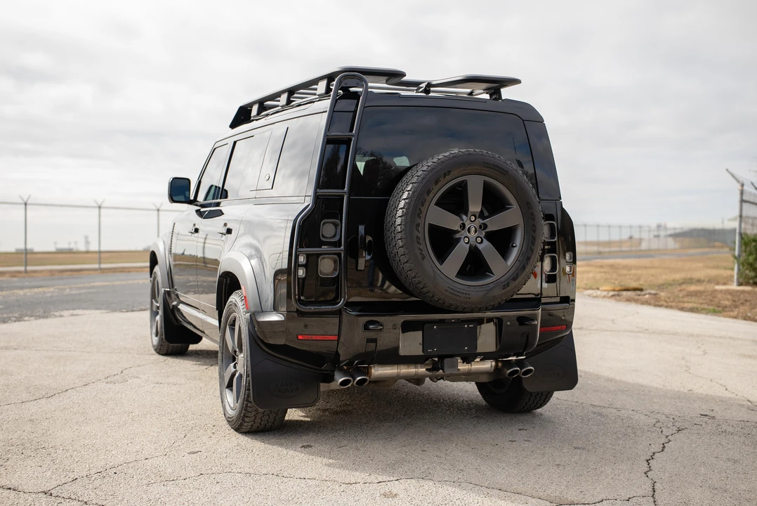 2024 Land Rover Defender L663 - Image 10 of 21