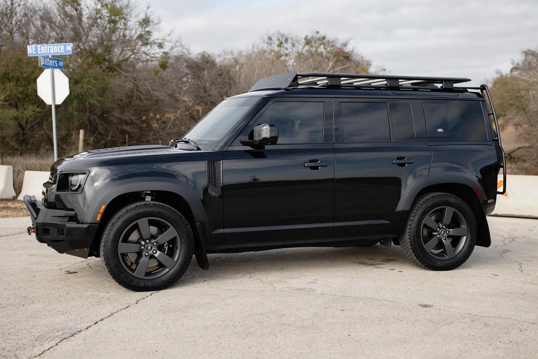2024 Land Rover Defender L663 - Image 7 of 21