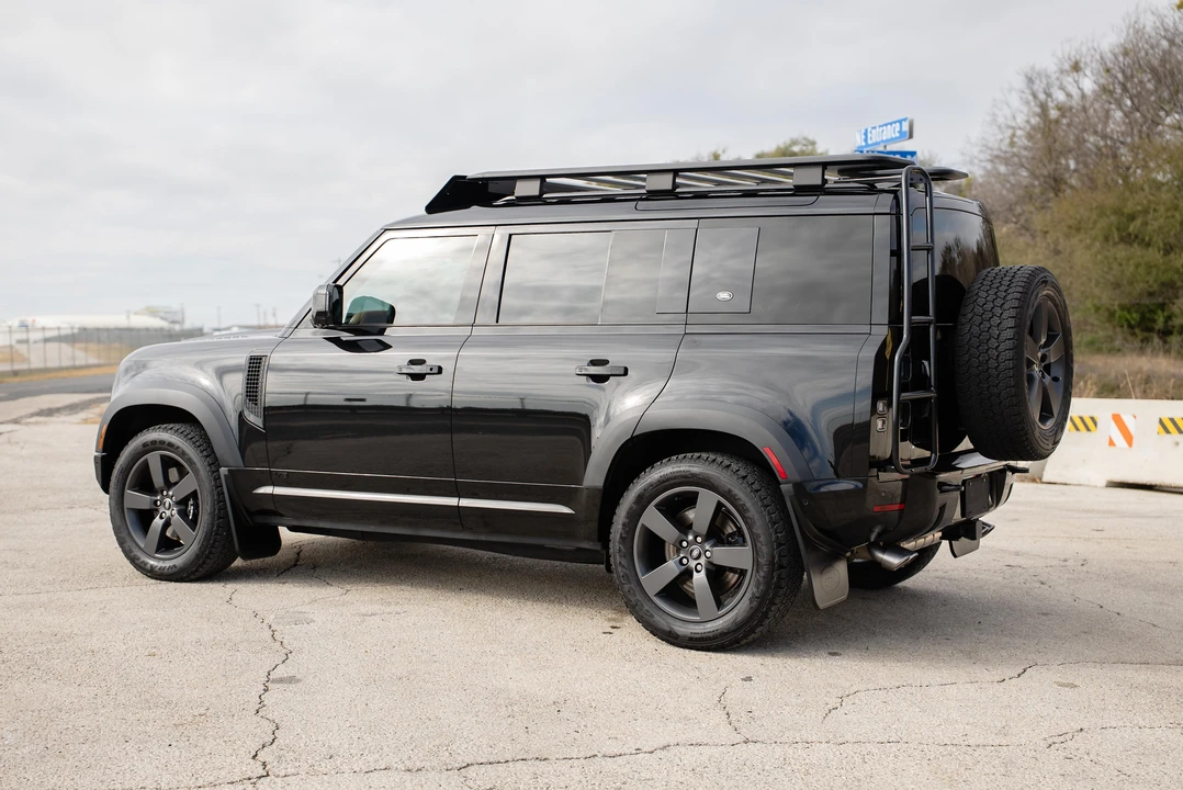2024 Land Rover Defender L663 - Image 9 of 21