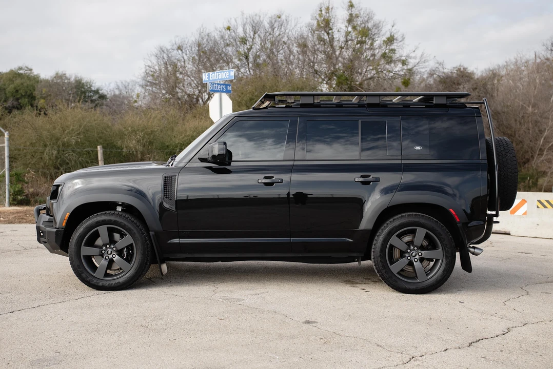 2024 Land Rover Defender L663 - Image 8 of 21