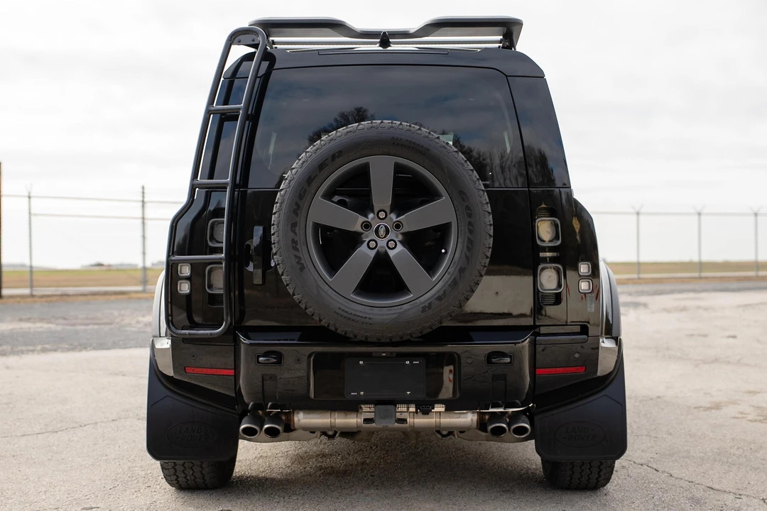 2024 Land Rover Defender L663 - Image 5 of 21