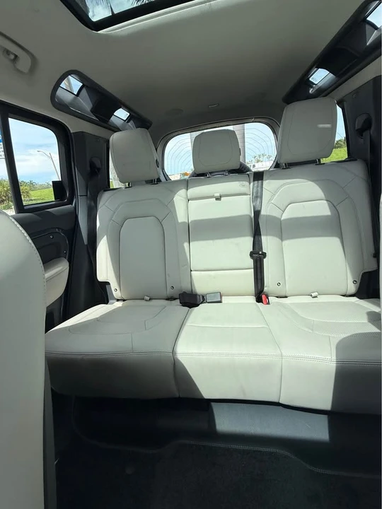 2024 Land Rover Defender V8 - Image 12 of 20