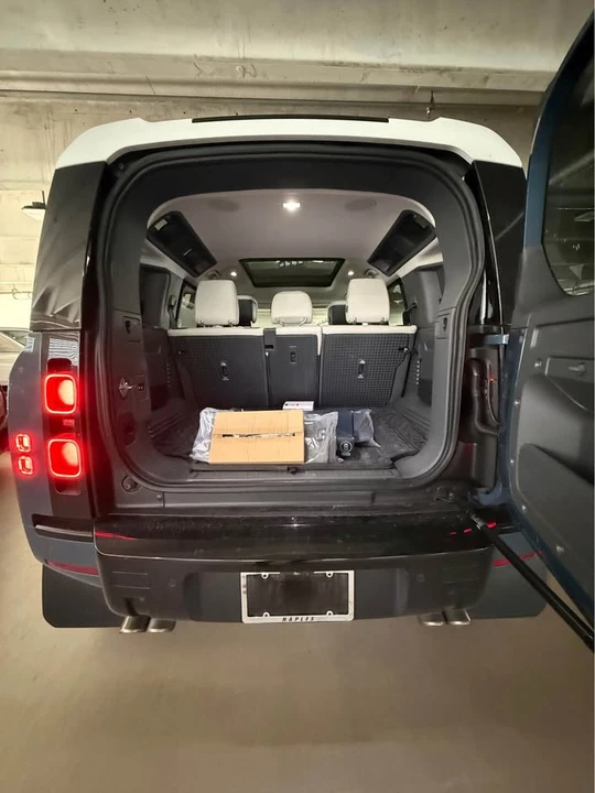 2024 Land Rover Defender V8 - Image 7 of 20