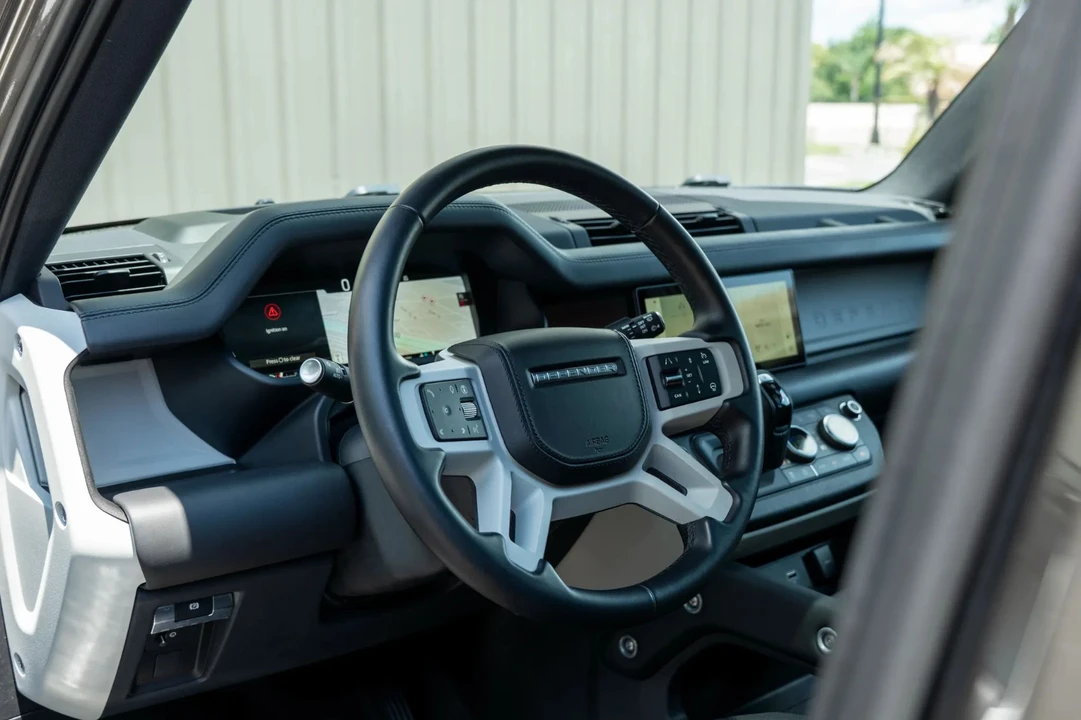 2024 Land Rover Defender L663 - Image 20 of 31