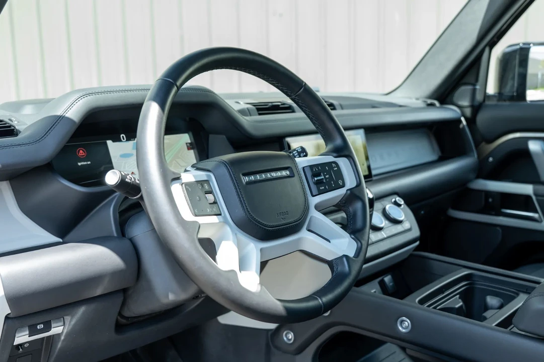 2024 Land Rover Defender L663 - Image 19 of 31