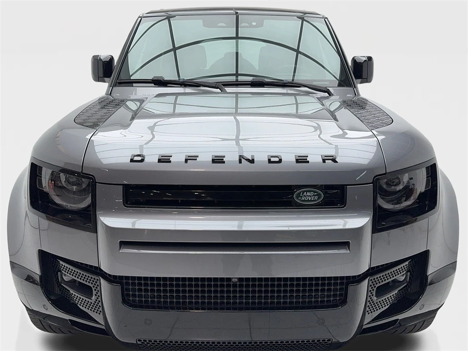 2024 Land Rover Defender L663 - Image 4 of 12