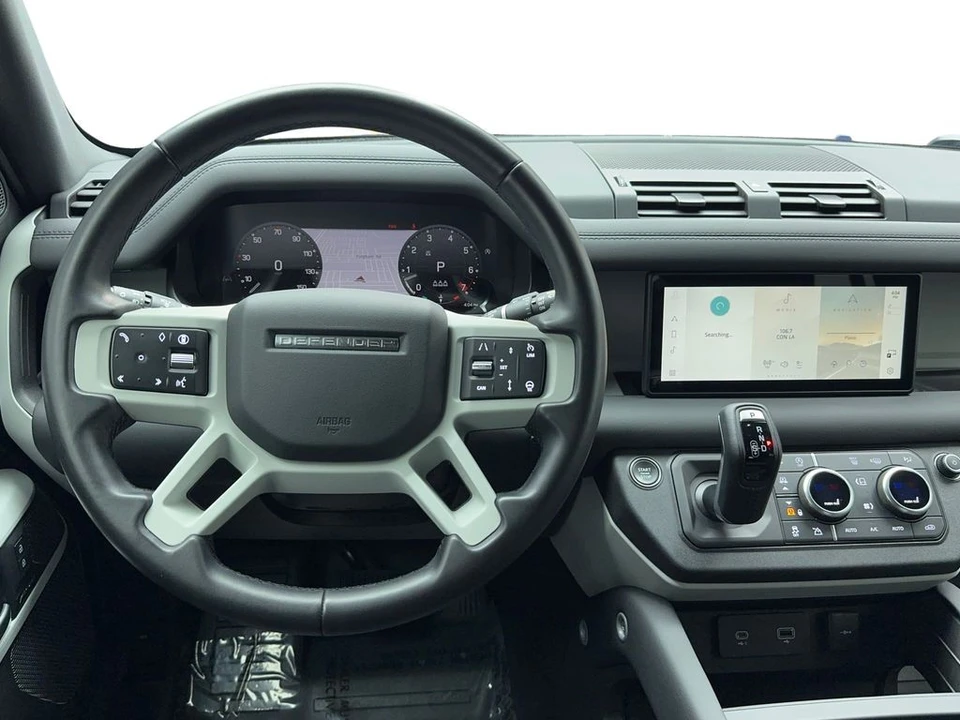 2024 Land Rover Defender L663 - Image 17 of 21
