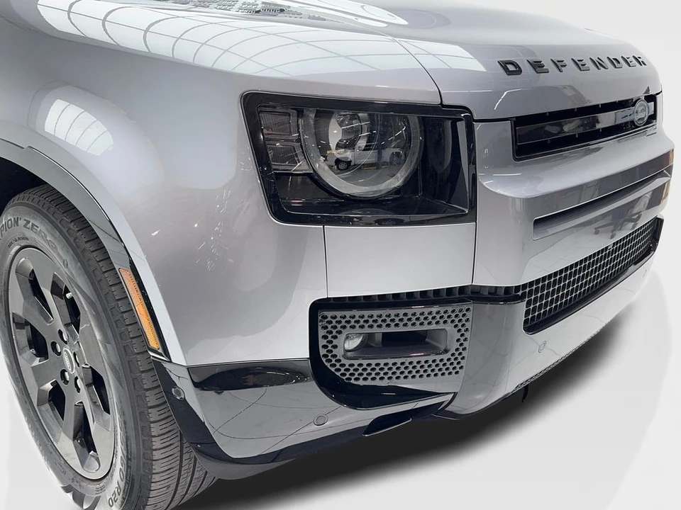 2024 Land Rover Defender L663 - Image 3 of 21