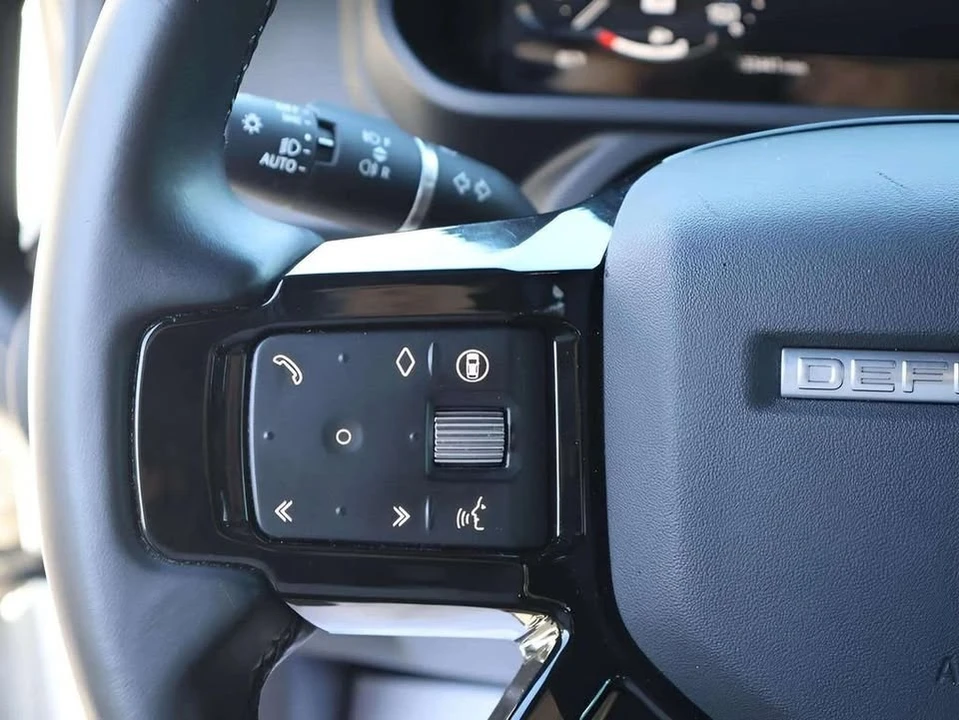 2024 Land Rover Defender L663 - Image 18 of 20