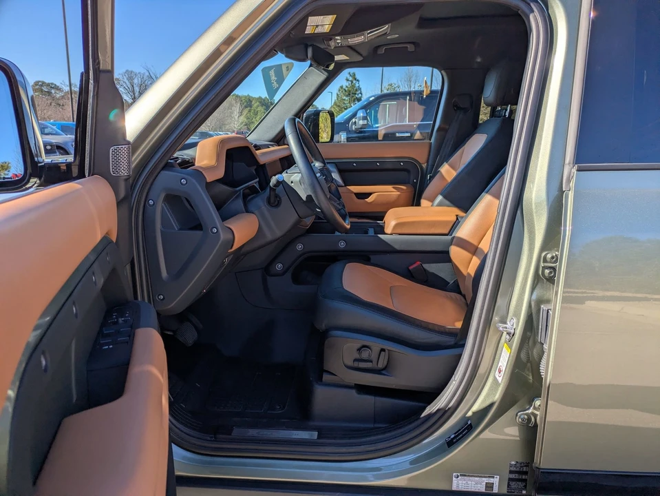 2024 Land Rover Defender L663 - Image 12 of 21