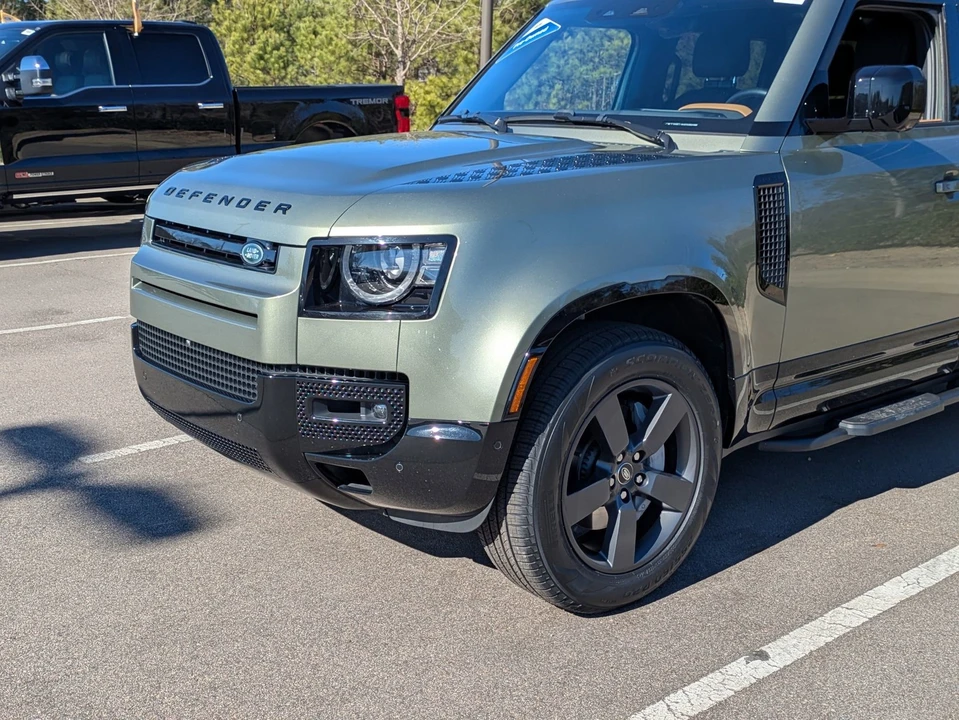 2024 Land Rover Defender L663 - Image 10 of 21