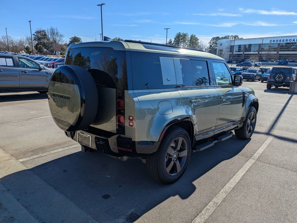 2024 Land Rover Defender L663 - Image 4 of 21