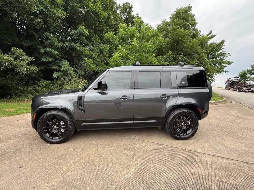 2024 Land Rover Defender L663 - Image 7 of 15