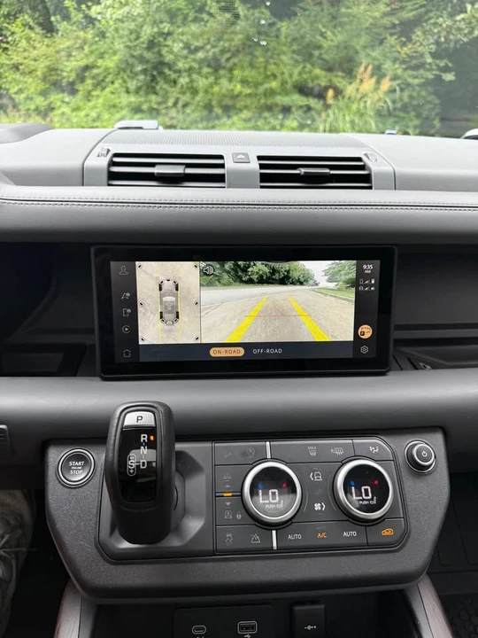 2024 Land Rover Defender L663 - Image 15 of 15
