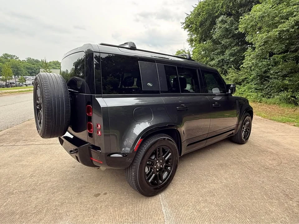 2024 Land Rover Defender L663 - Image 4 of 15