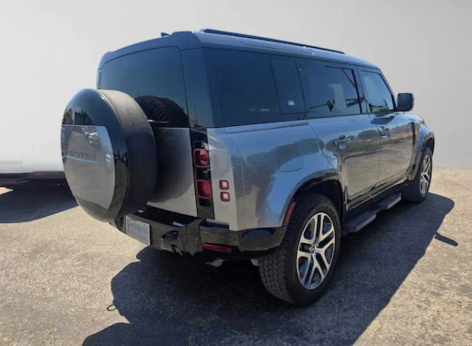 2024 Land Rover Defender L663 - Image 5 of 12