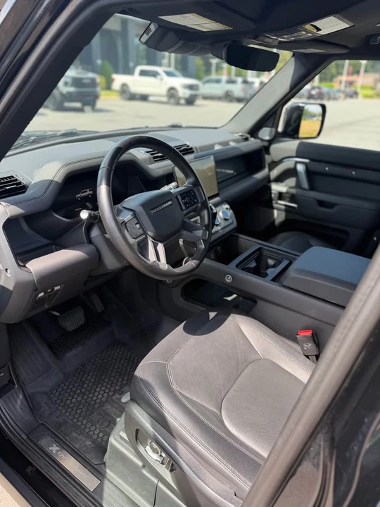 2024 Land Rover Defender L663 - Image 5 of 16