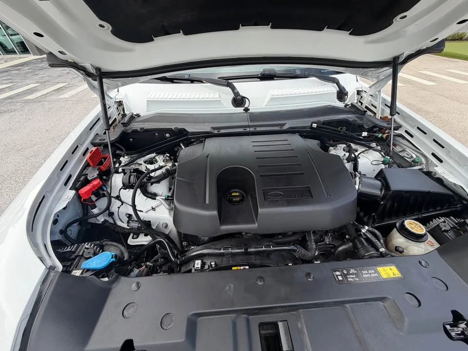 2024 Land Rover Defender L663 - Image 10 of 11