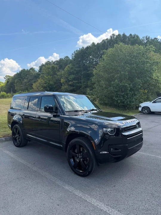 2024 Land Rover Defender L663 - Image 15 of 16