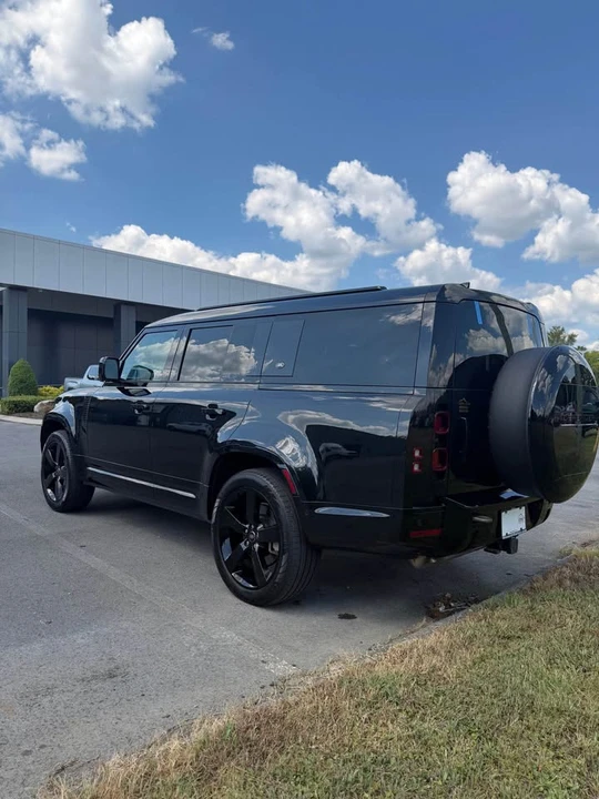 2024 Land Rover Defender L663 - Image 10 of 16