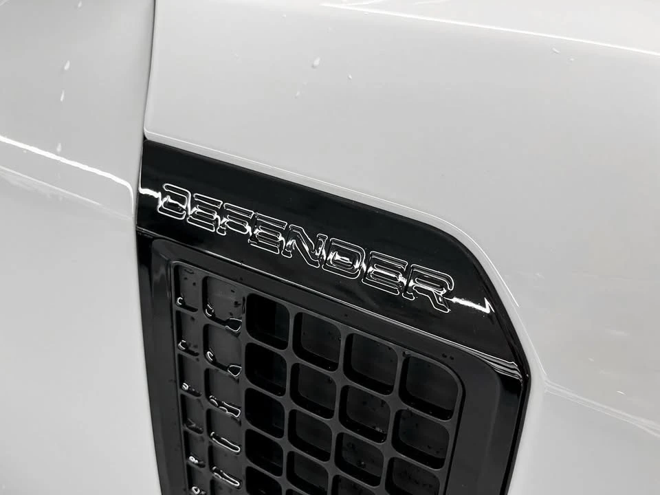 2024 Land Rover Defender L663 - Image 11 of 20