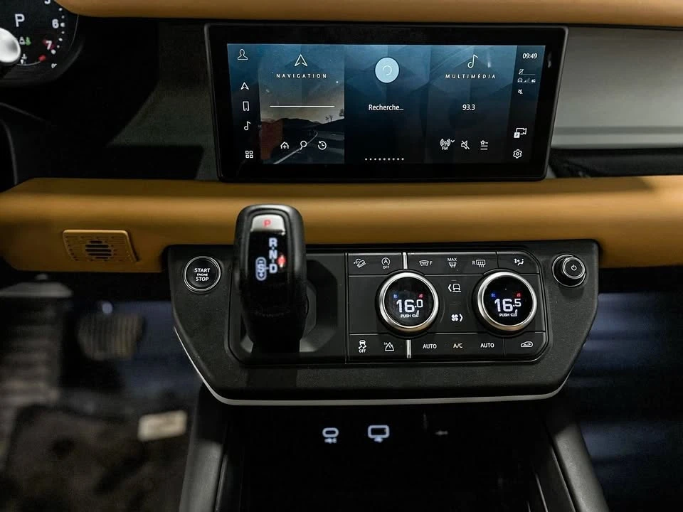 2024 Land Rover Defender L663 - Image 18 of 20