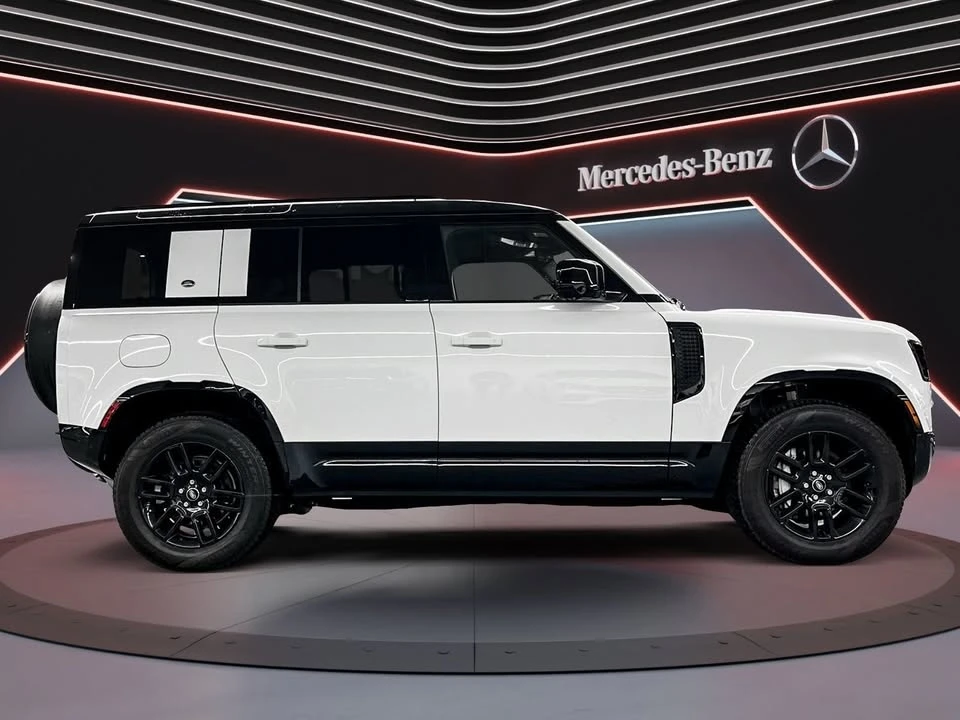 2024 Land Rover Defender L663 - Image 8 of 20