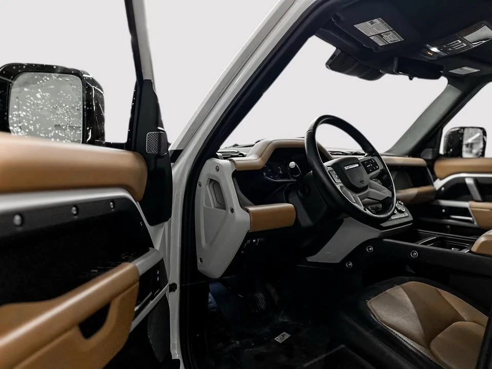 2024 Land Rover Defender L663 - Image 14 of 20