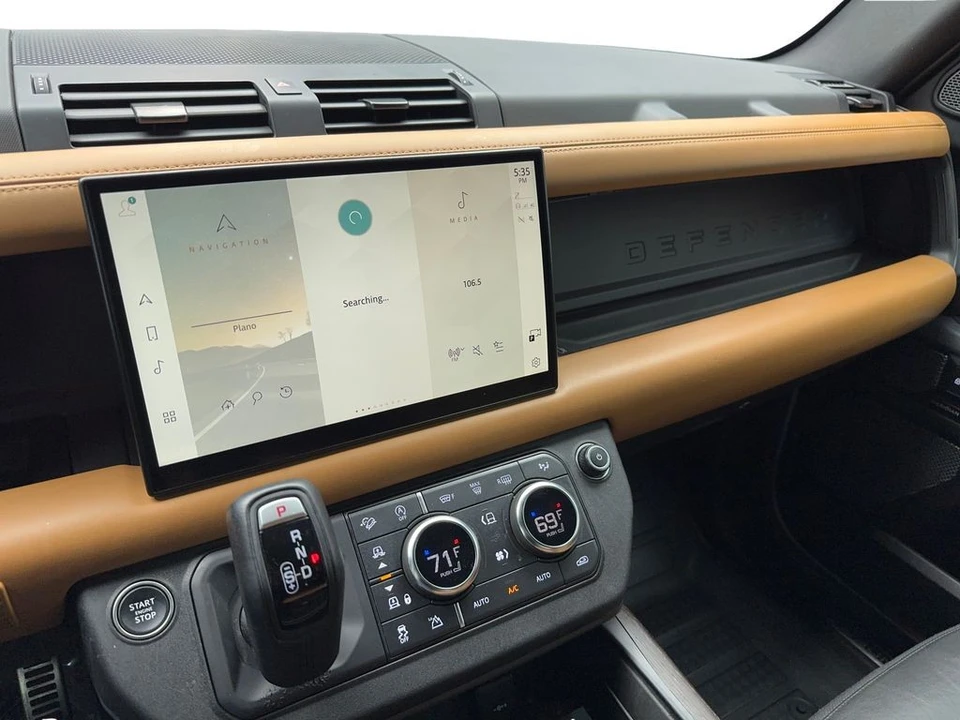 2024 Land Rover Defender L663 - Image 23 of 31
