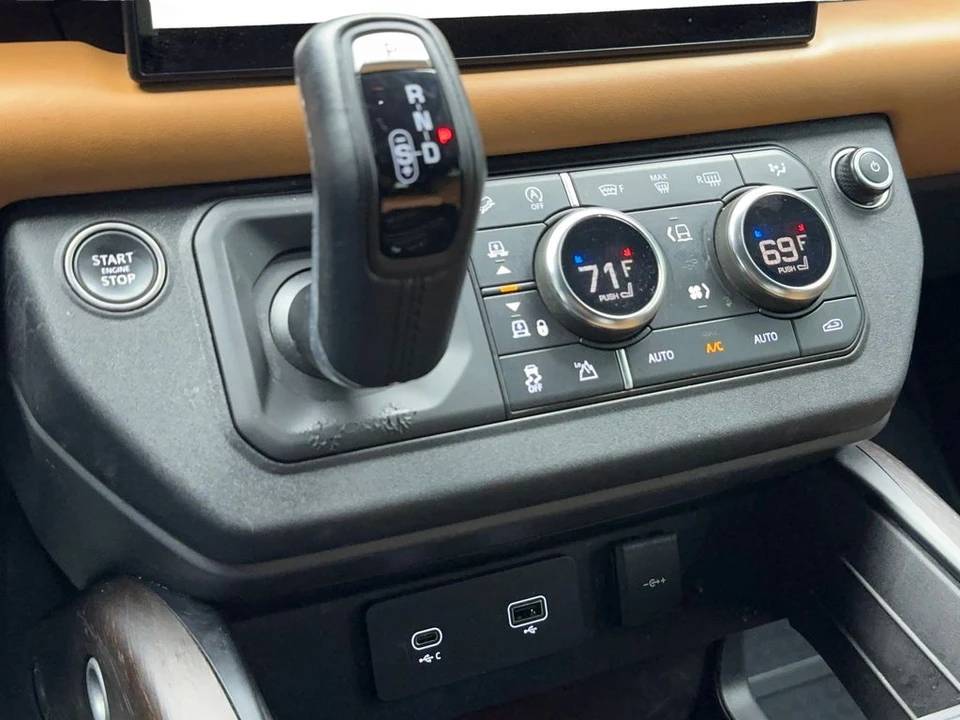2024 Land Rover - Image 31 of 31